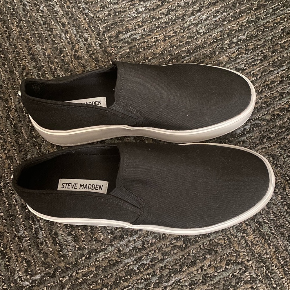 Steve Madden Black Canvas Slip Ons